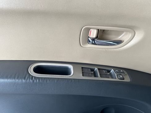 Used 2009 Subaru Tribeca Special Edition AWD/4WD image 12