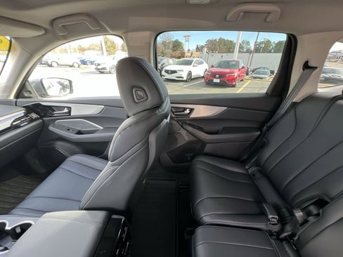 Certified 2025 Acura MDX FWD image 3
