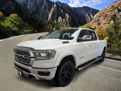 Used 2022 RAM 1500 Laramie AWD/4WD image 3
