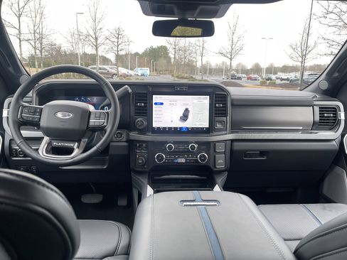 Used 2026 Ford F450 Platinum w/ FX4 Off-Road Package image 29