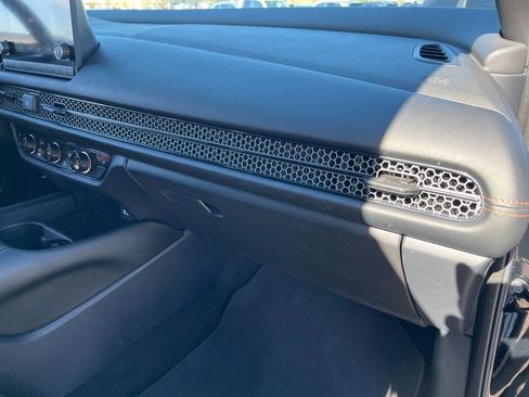 Certified 2023 Honda HR-V Sport image 27