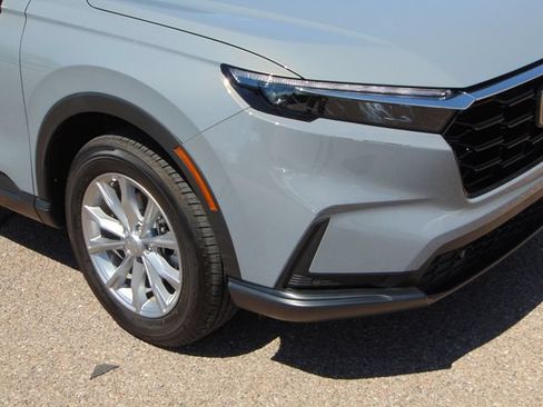 Used 2025 Honda CR-V EX-L image 2