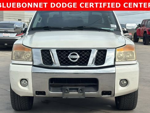 Used 2012 Nissan Titan SV image 8