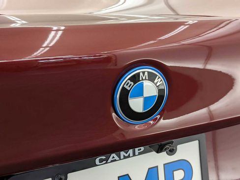 Used 2023 BMW 530e w/ M Sport Package image 11