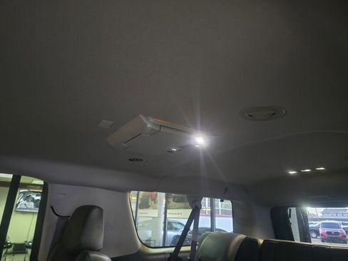 Used 2017 Cadillac Escalade ESV Premium Luxury image 15