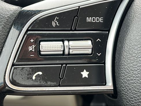 Used 2023 Kia Forte LXS FWD image 18