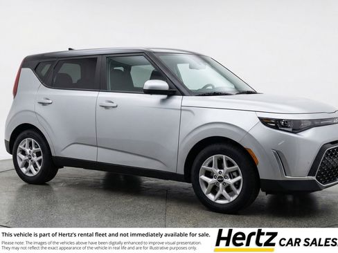 Used 2025 Kia Soul LX w/ LX Technology Package image 1