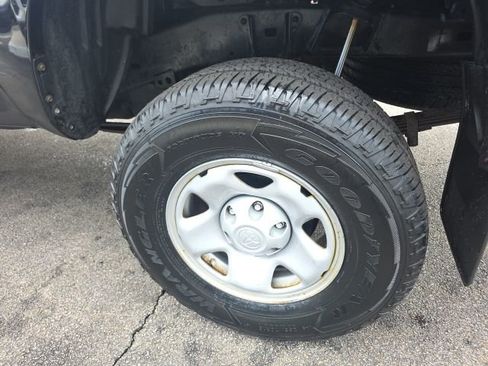 Used 2021 Toyota Tacoma SR5 image 10