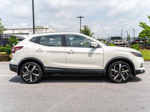 Used 2022 Nissan Rogue Sport SL w/ Premium Package AWD/4WD image 8