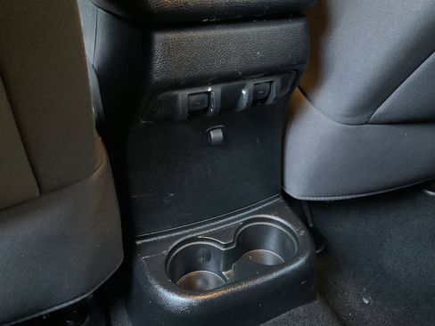 Used 2014 Jeep Wrangler Unlimited Rubicon w/ Connectivity Group AWD/4WD image 32