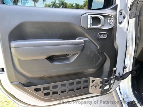 Used 2024 Jeep Wrangler Sport AWD/4WD image 17