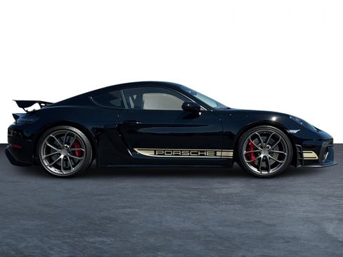 Used 2021 Porsche 718 Cayman GT4 RWD image 8