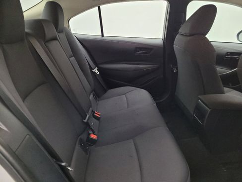 Used 2022 Toyota Corolla LE FWD image 19