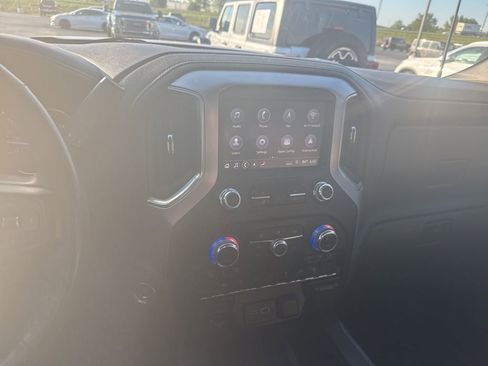 Used 2019 GMC Sierra 1500 SLT image 12