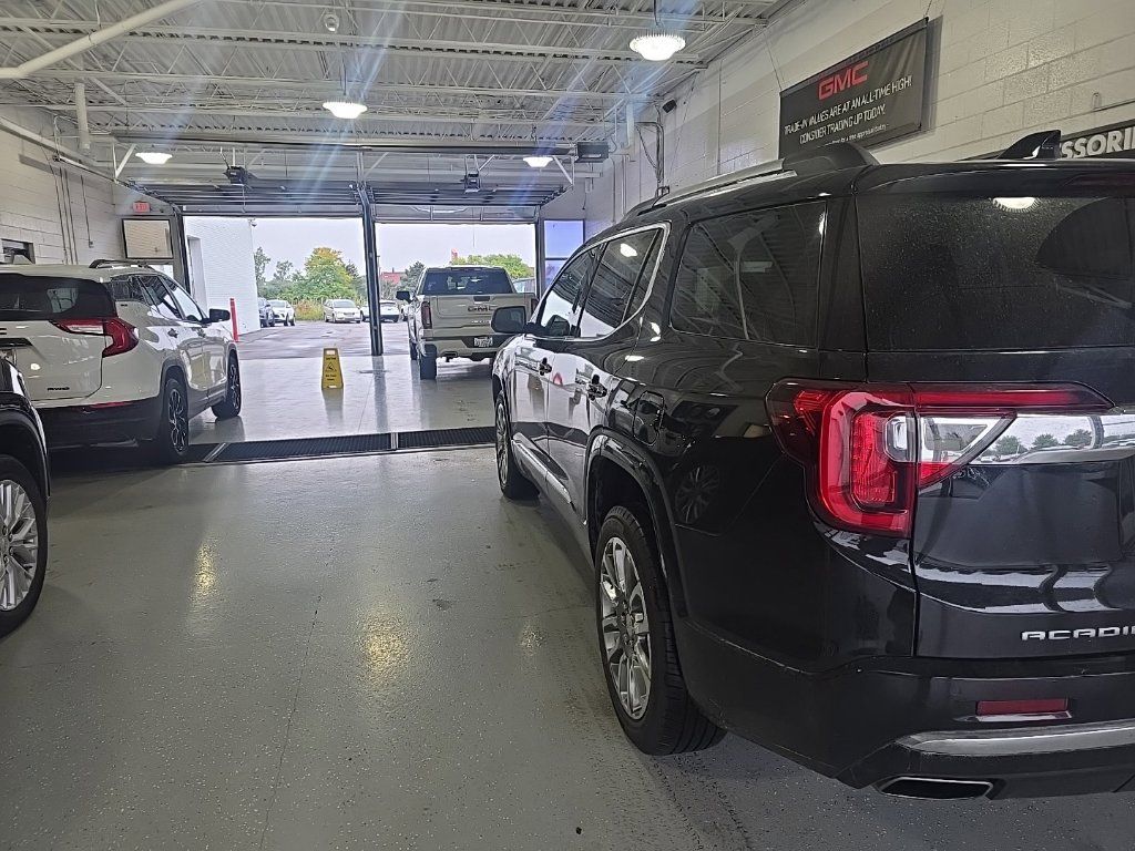 Used 2023 GMC Acadia Denali w/ LPO, Floor Liner Package FWD image 2