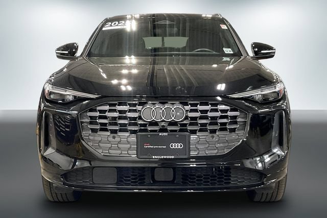 Used 2025 Audi Q5 Premium Plus w/ Premium Plus AWD/4WD image 3