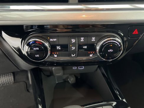 New 2026 Chevrolet Trax LT w/ Driver Confidence Package image 16