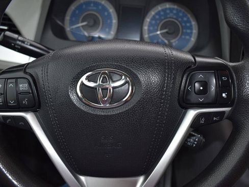 Used 2019 Toyota Sienna LE FWD image 14