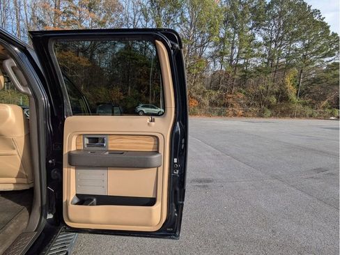 Used 2011 Ford F150 Lariat w/ Lariat Plus Pkg image 27