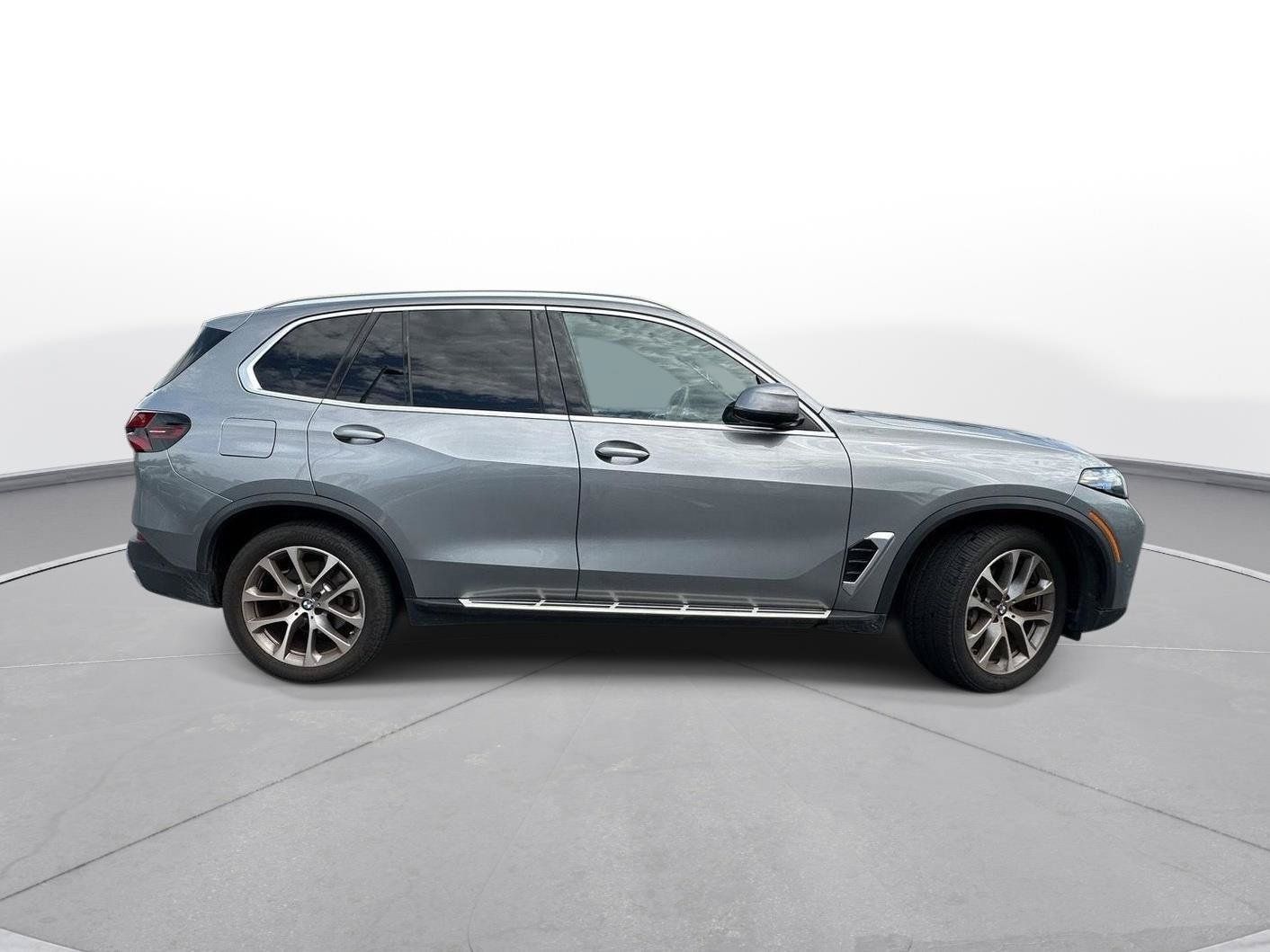 Used 2026 BMW X5 xDrive40i AWD/4WD image 5