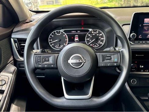 Certified 2023 Nissan Rogue SV FWD image 14