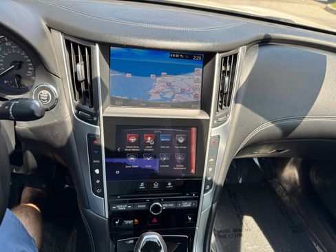 Used 2017 INFINITI Q60 2.0t w/ Premium Plus Package 2.0T image 24