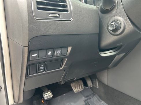 Certified 2024 Nissan Armada SL w/ Captain's Chairs Package image 9