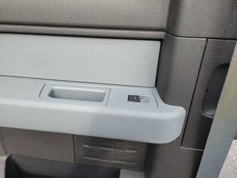 Used 2013 Ford F150 XLT w/ XLT Chrome Pkg RWD image 19