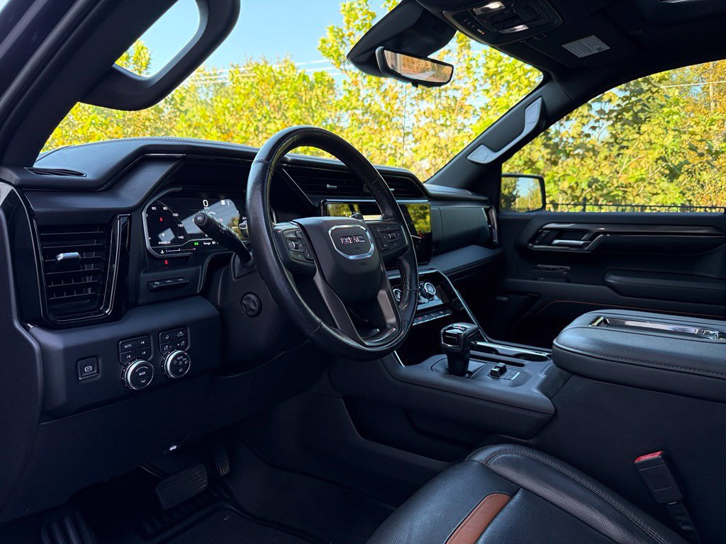 Used 2022 GMC Sierra 1500 AT4 w/ AT4 Premium Package AWD/4WD image 10
