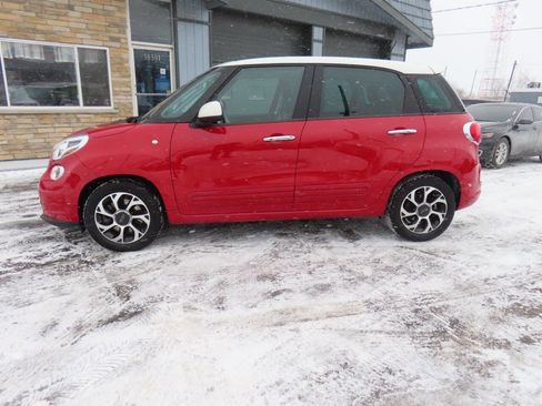 Used 2014 FIAT 500L Easy w/ Popular Equipment Group image 8