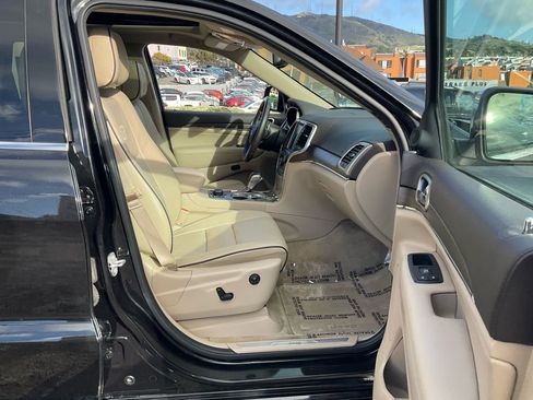 Used 2016 Jeep Grand Cherokee Overland image 57