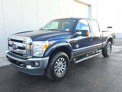 Used 2015 Ford F250 Lariat w/ Chrome Package image 1