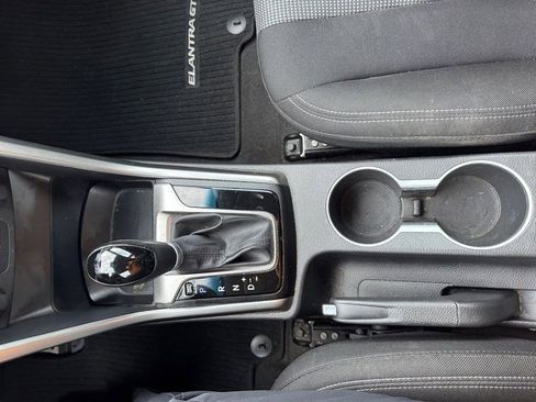 Used 2016 Hyundai Elantra GT w/ Option Group 02 image 22