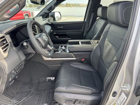 New 2026 Toyota Tundra Limited image 2