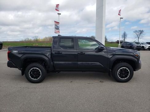 New 2026 Toyota Tacoma TRD Off-Road AWD/4WD image 4