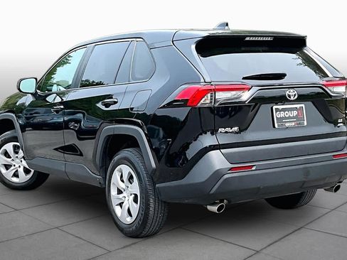 Used 2023 Toyota RAV4 LE AWD/4WD image 12