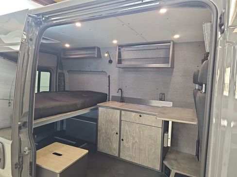 New 2025 RAM ProMaster 1500 w/ Quick Order Package 22G SLT image 2