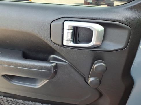 Used 2024 Jeep Wrangler Sport image 15