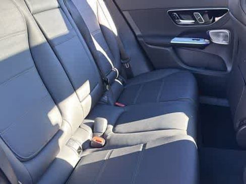 Used 2026 Mercedes-Benz GLC 300 4MATIC image 31