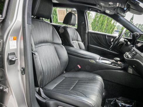 Used 2021 Lexus LS 500 w/ Interior Upgrade Package RWD image 33