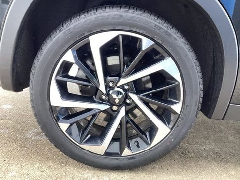 Used 2023 Mitsubishi Outlander SE image 8
