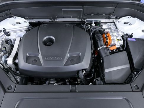 New 2026 Volvo XC90 T8 Ultra w/ Protection Package Premier image 36