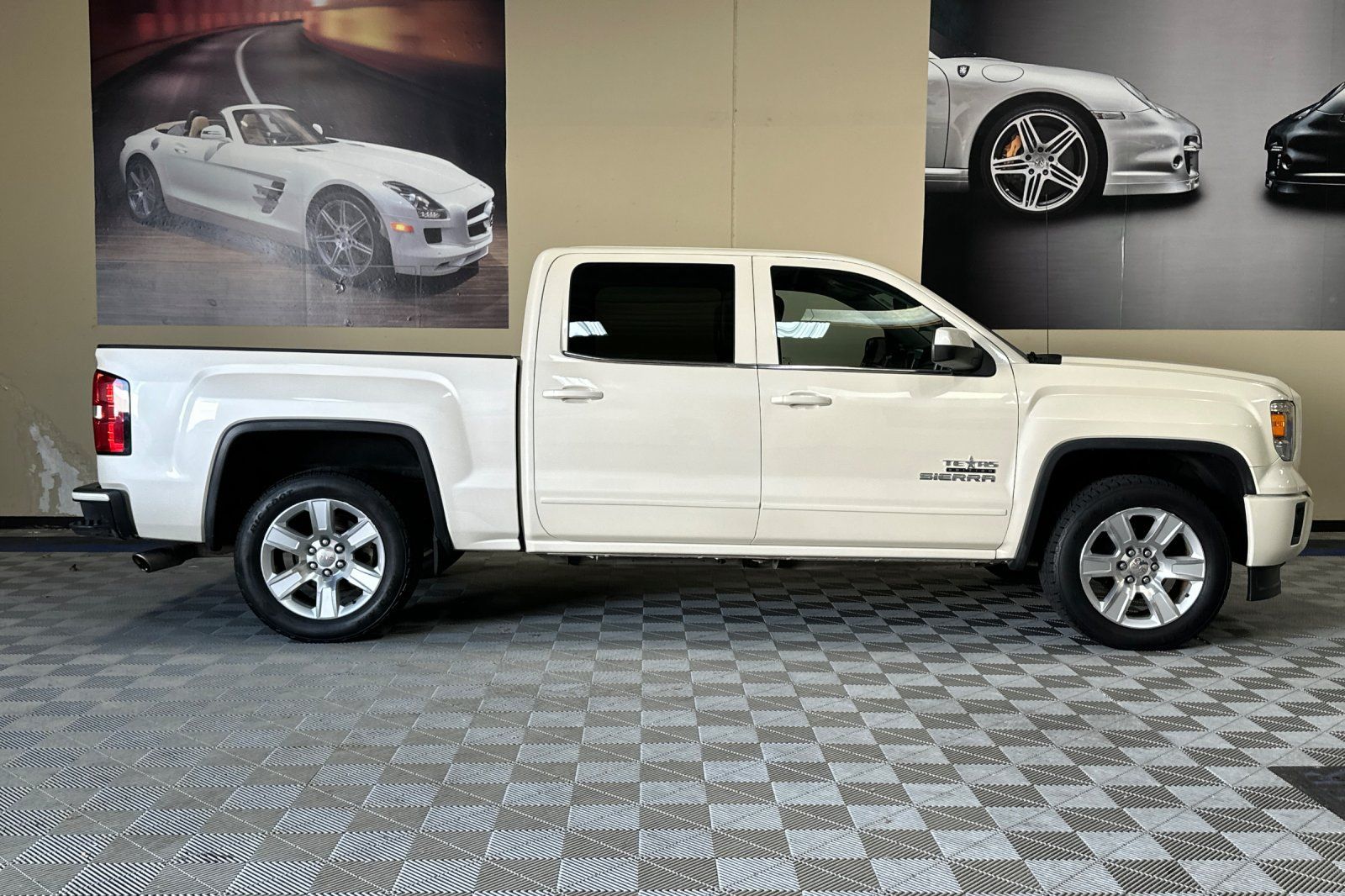 Used 2014 GMC Sierra 1500 SLE w/ Texas SLE Value Package RWD image 3