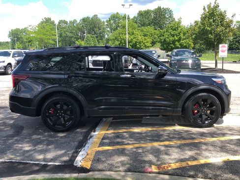 Used 2022 Ford Explorer ST w/ Equipment Group 401A AWD/4WD image 14