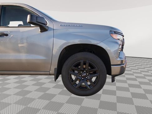 Used 2025 Chevrolet Silverado 1500 Custom image 23