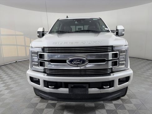 Certified 2019 Ford F250 Limited w/ FX4 Off-Road Package image 2