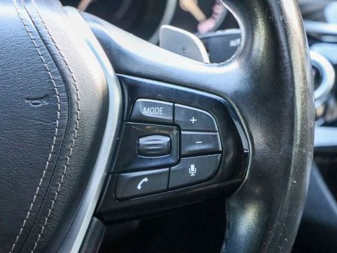 Used 2018 BMW 530e 530e iPerformance image 30