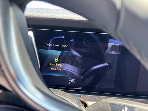 Used 2022 Mercedes-Benz E 350 Sedan image 15