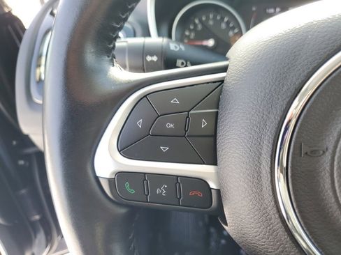 Used 2020 Jeep Compass Latitude image 14