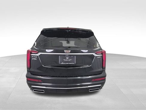 Used 2020 Cadillac XT6 Premium Luxury image 7